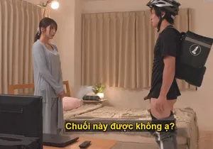 Bố má đi vắng, anh trai ở nhà làm liều chịch nhỏ em kế cứ vô tư để lộ xì líp